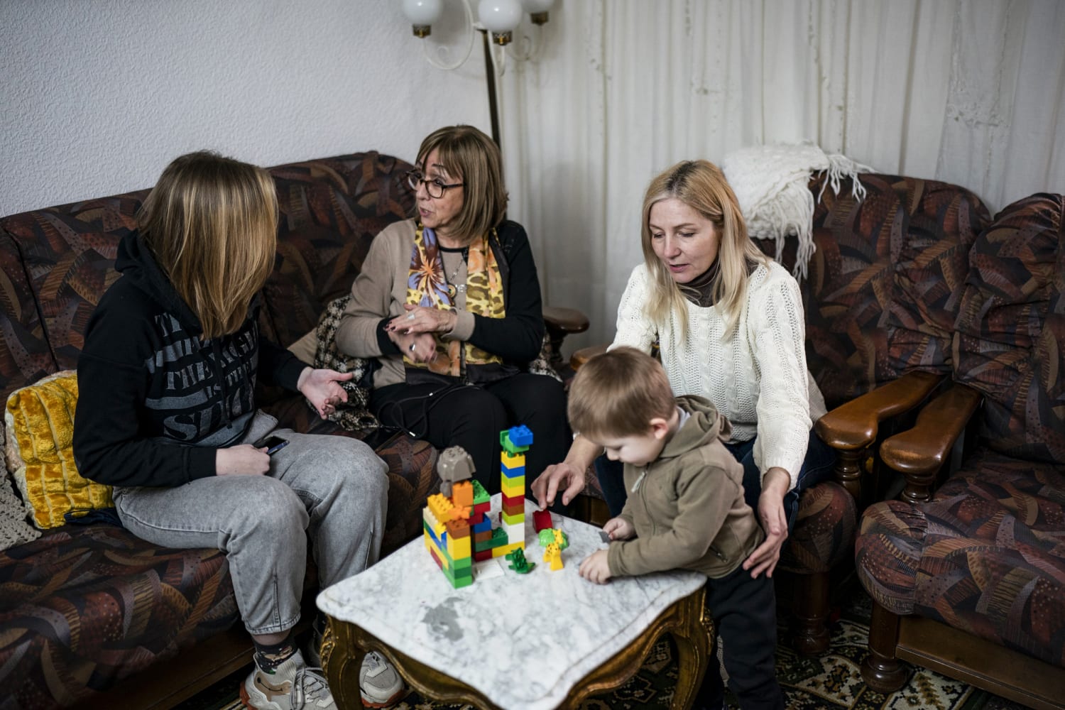 Помощь украинским беженцам